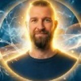 Константин Комаров